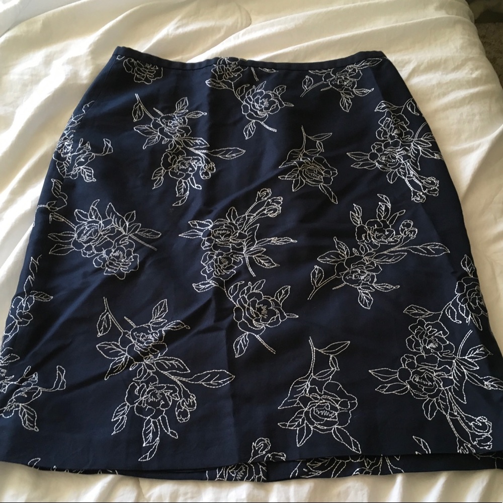 Ann Taylor Floral Stitched Navy Skirt